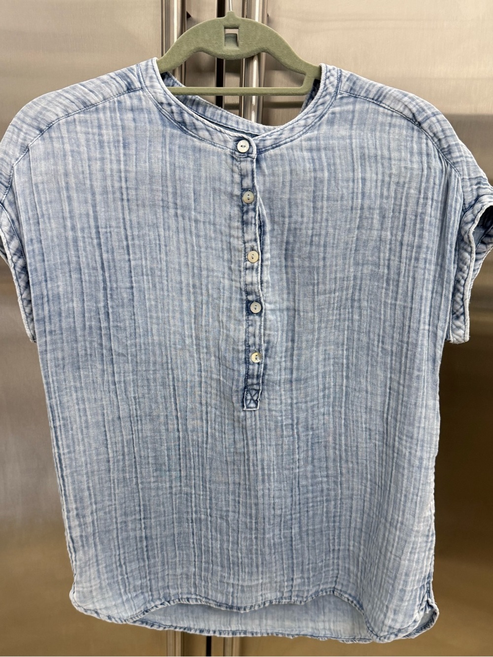 Faherty Indigo Dyed Organic Cotton Gauze Top XS Coastal Luxe Blue